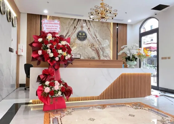 Hotel Lucasta Hạ Long