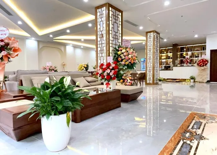 Lucasta Hạ Long