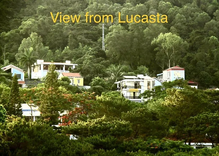 Hotel Lucasta 3*